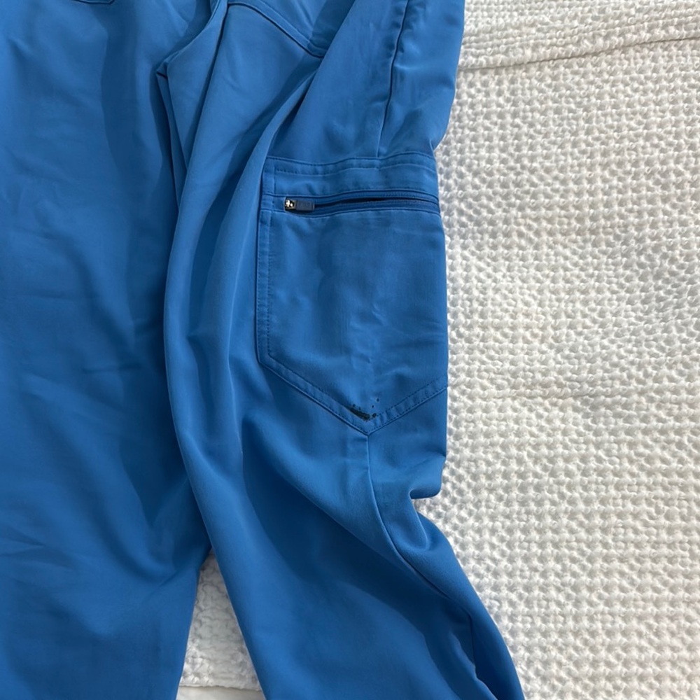 Figs Zamora High Waisted Joggers - Picture 9 of 9